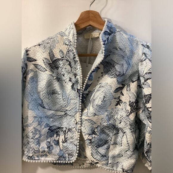 Vita Grace Louisa Floral Detail  Blouse Trim Blouse With Short Set In Light Blue - Picture 4 of 16